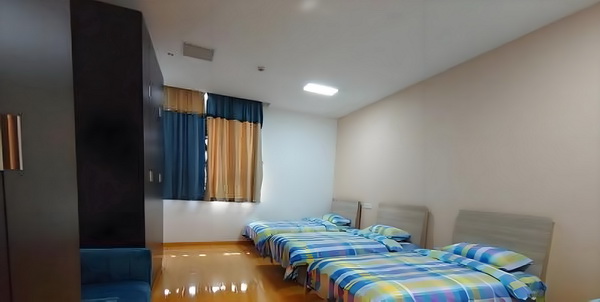 留学研究生入户深圳_《长安的荔枝》满意度居暑期档以来第二位，为大鹏导演作品最高分 男子后卧轨发现前方